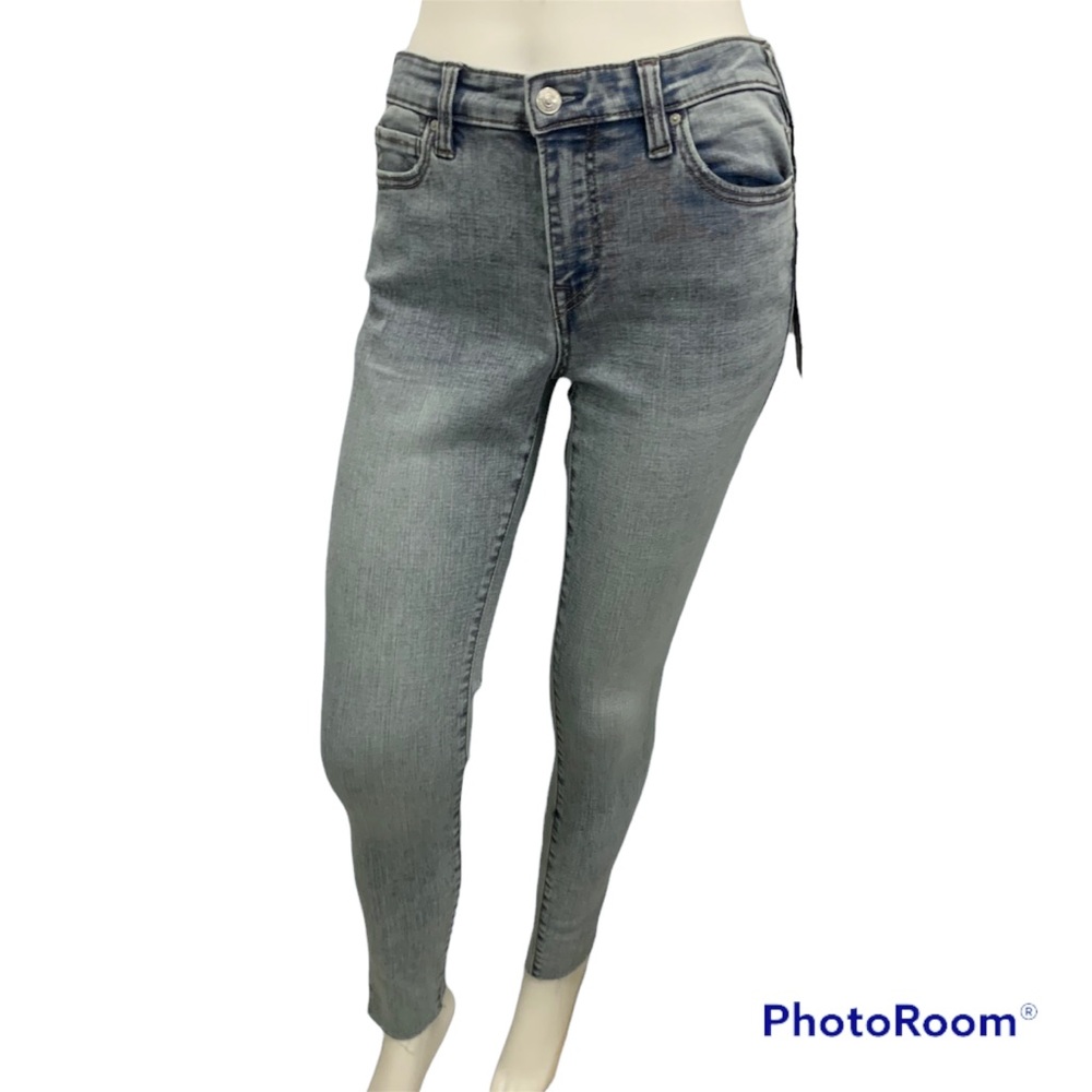 NWT True Religion Jennie Curvy Mid Rise Skinny Jeans Washed Vintage - Size 28